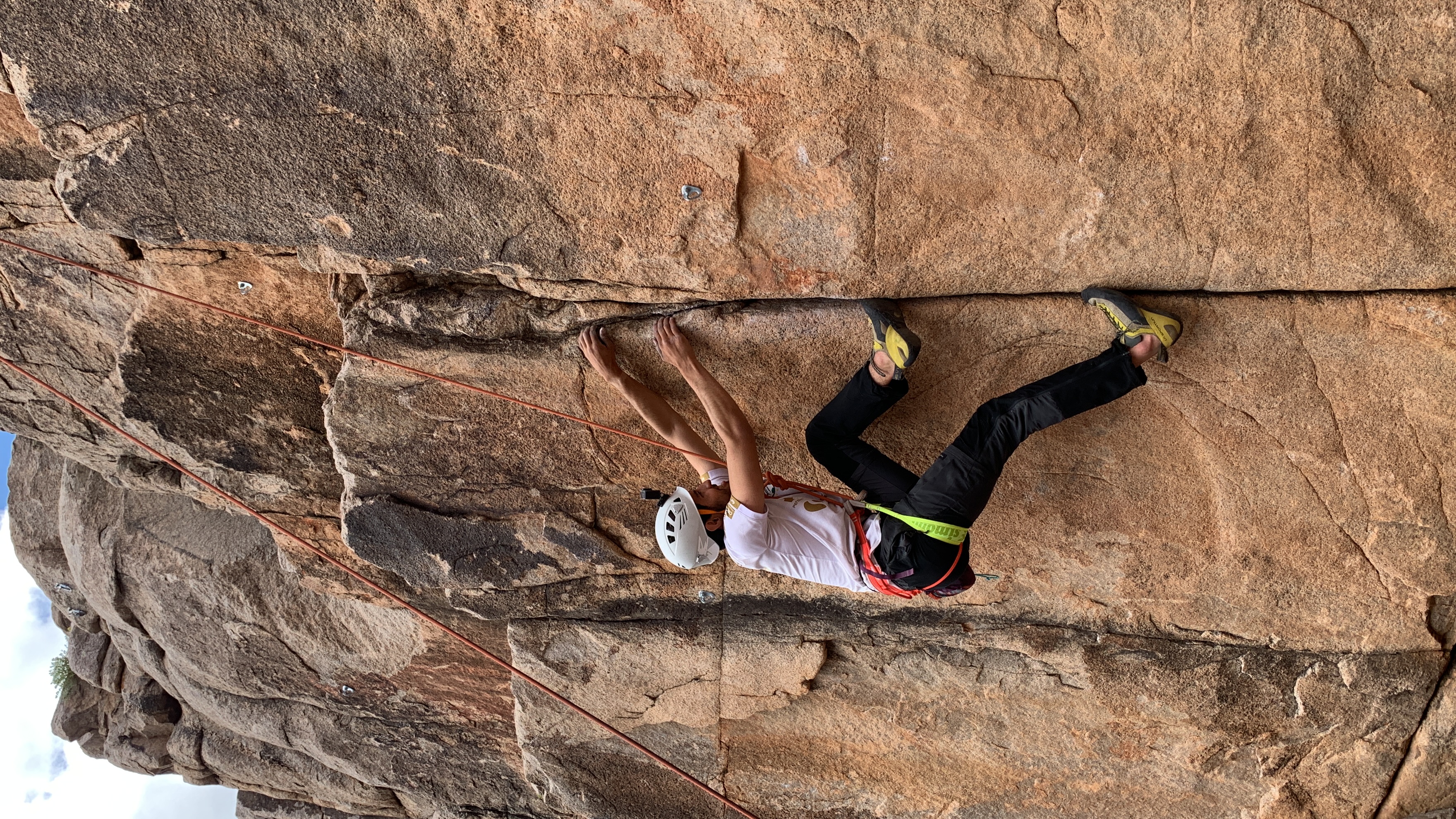 Soy senderista, disfruto superar retos exigentes.